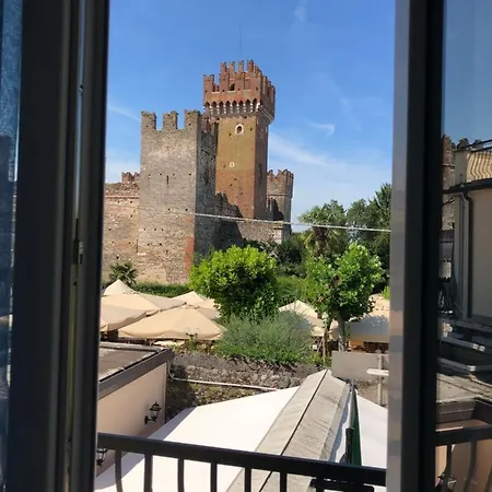 Castello Centro Storico Лацизе