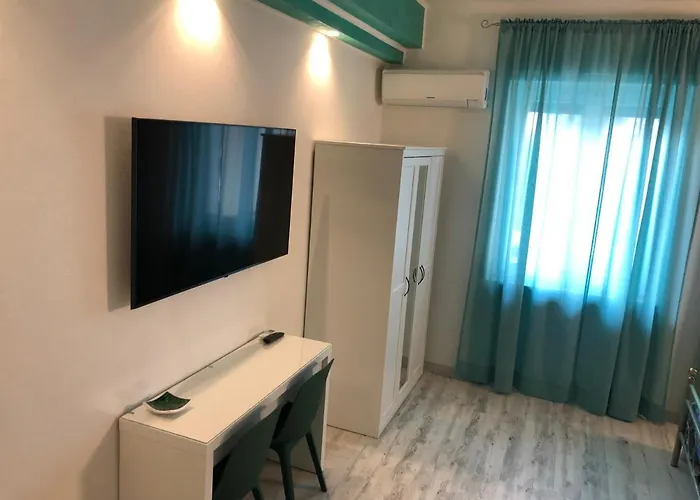 Castello Centro Storico Gasthof Lazise