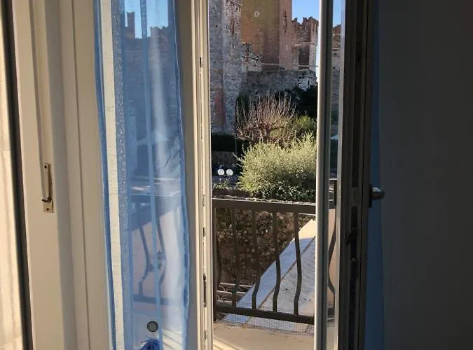 Castello Centro Storico 3* 拉齐塞