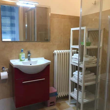 בית הארחה Castello Centro Storico 3*