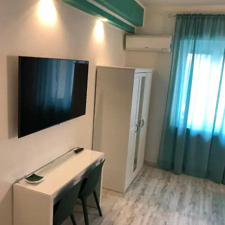 Castello Centro Storico Guest house Lazise