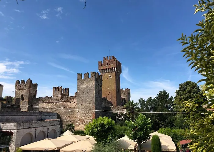 Affittacamere Castello Centro Storico 3*